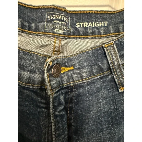 Signature Levi Strauss Gold Straight Jeans Mens Distressed Denim Casual 36" x 30 - Picture 3 of 10